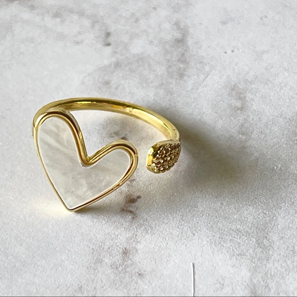 18K Gold Plated Elegant Shell Heart Adjustable Ring for Woman - Picture 8 of 16